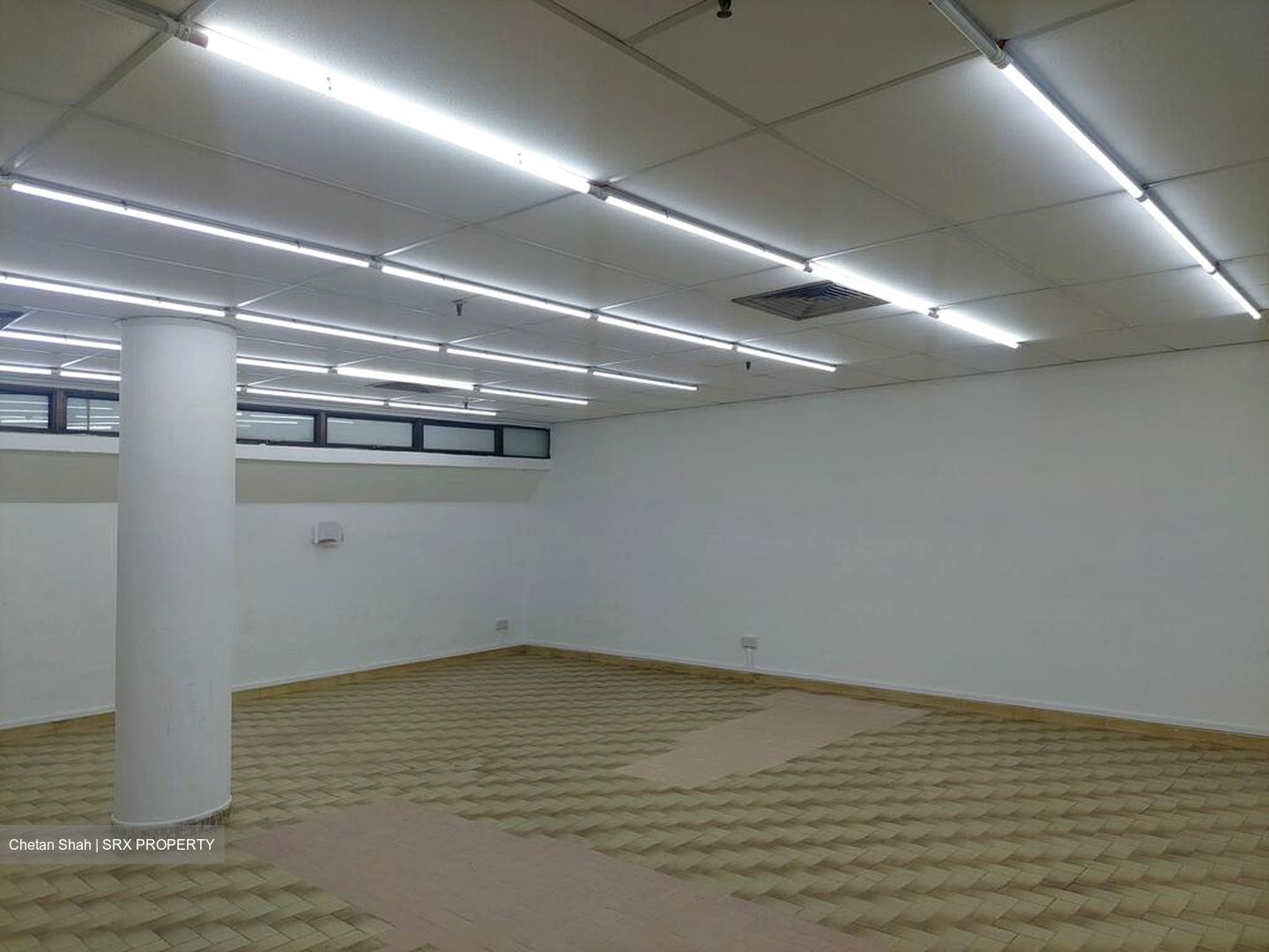 Multi Storey Car Park (D8), Retail #527573901